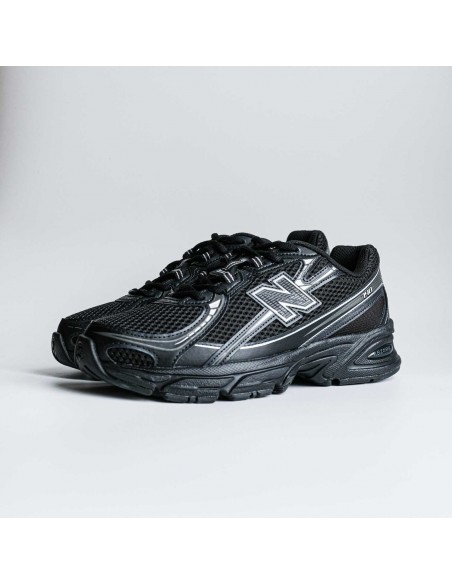 NEW BALANCE 740 BLACK