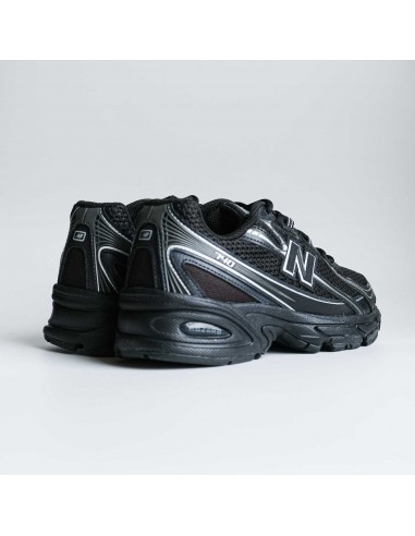 NEW BALANCE 740 BLACK