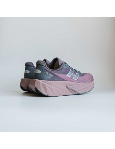 NEW BALANCE W REBEL V5 MAGNET