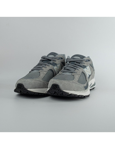 NEW BALANCE 2002 GREY
