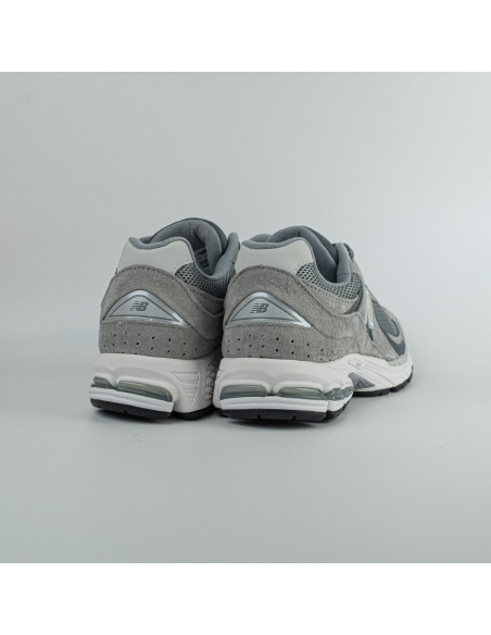 NEW BALANCE 2002 GREY